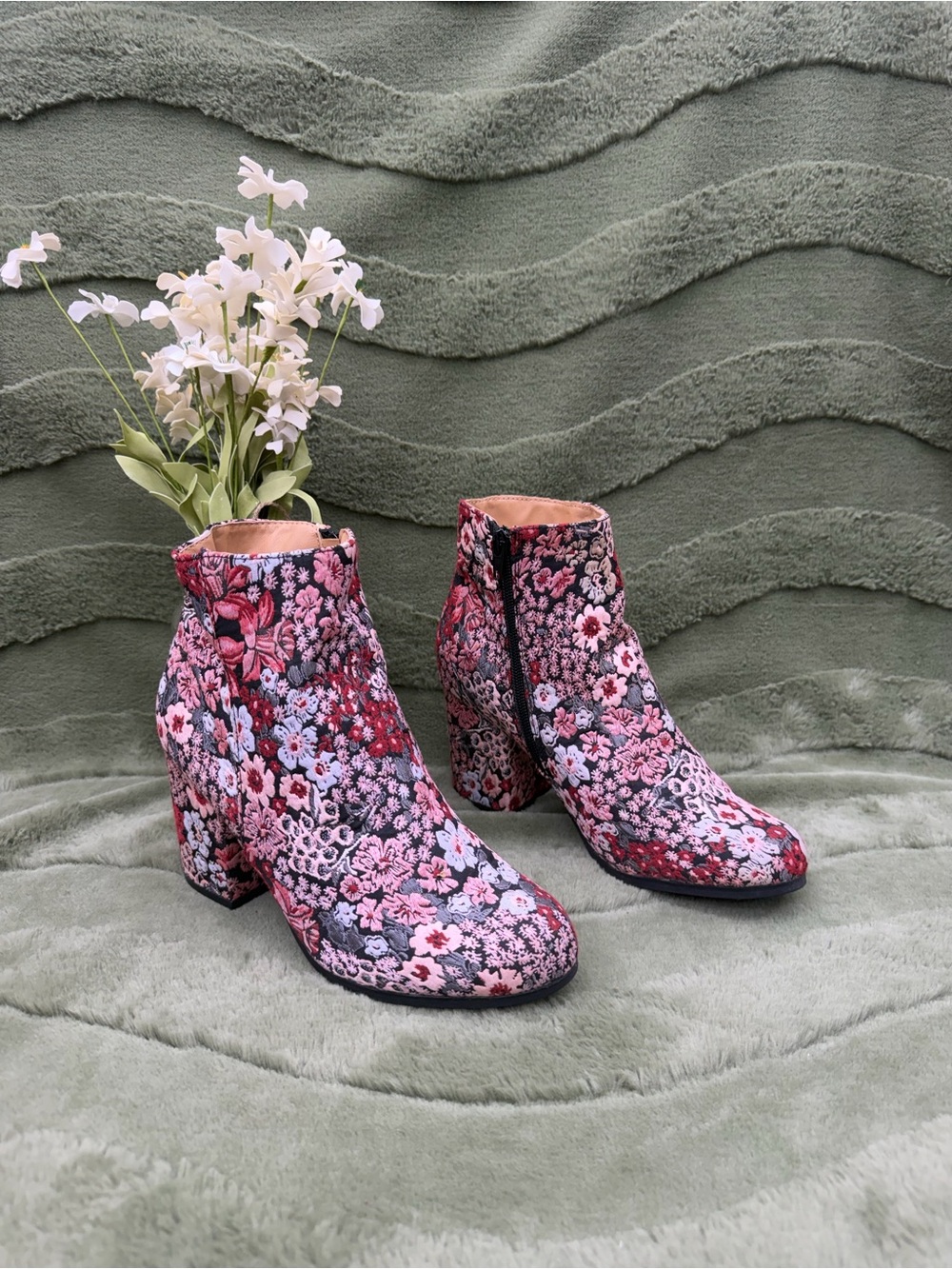 Qupid ankle boots